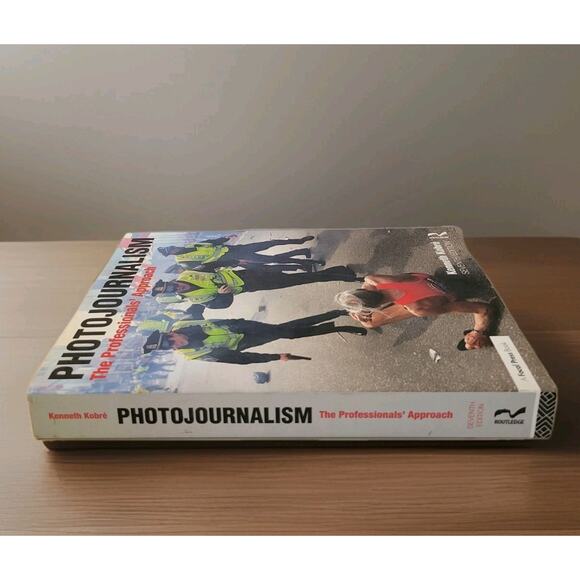 Photojournalism: The Professionals' Approach Paperback Routledge 9781138101364 - Picture 3 of 11